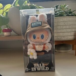 The Monsters Beige and White Accessory